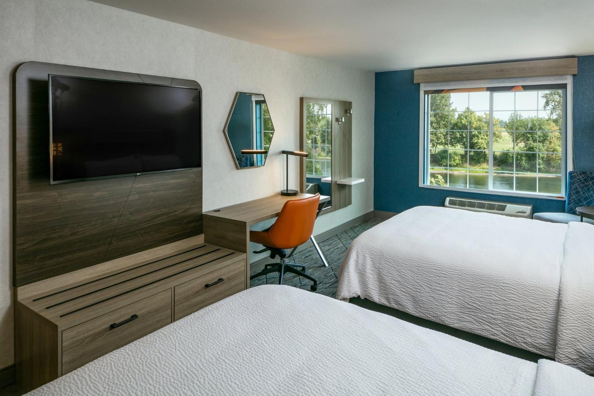 Holiday Inn Express Corvallis-On The River By Ihg Exterior photo