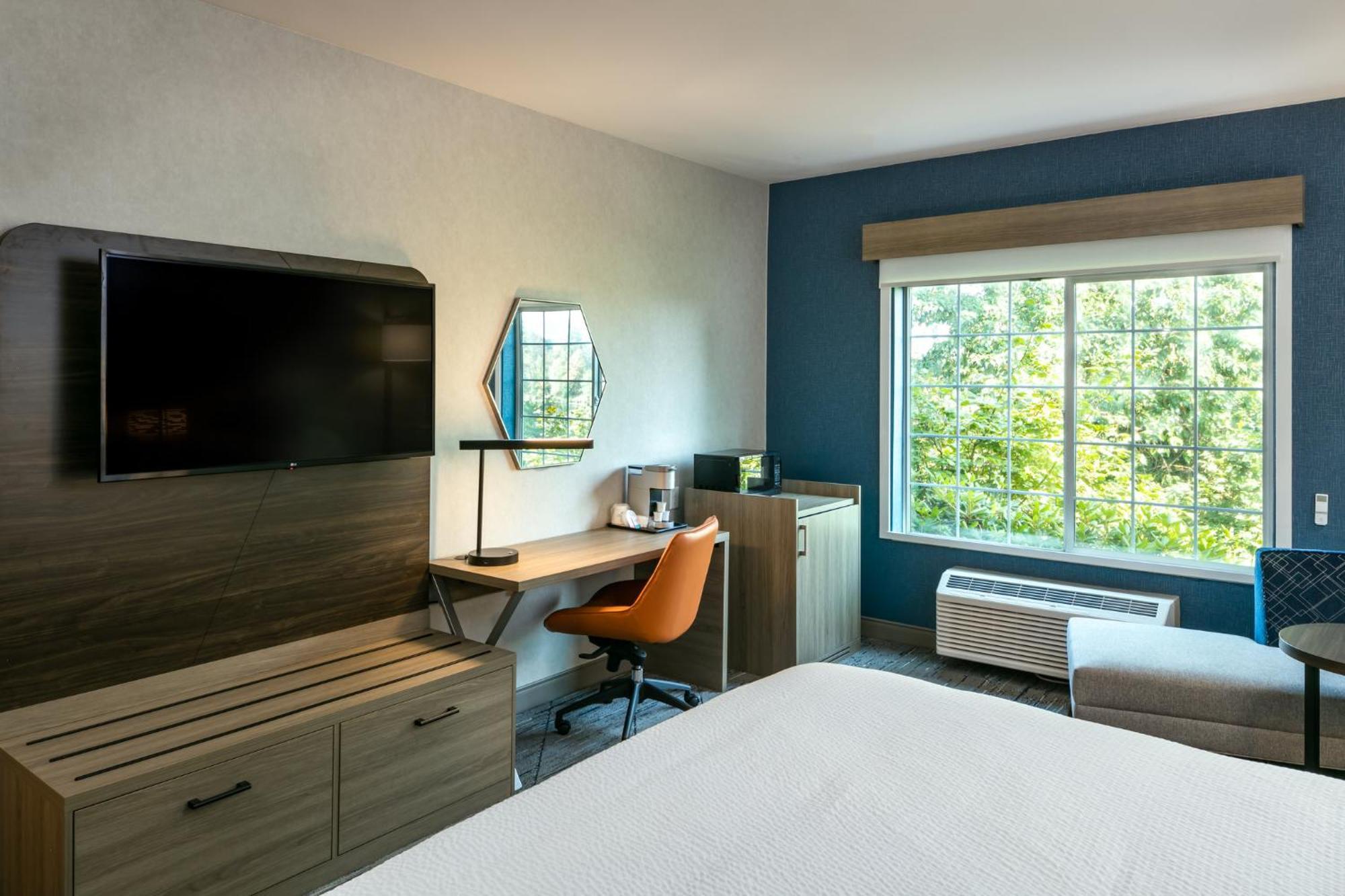 Holiday Inn Express Corvallis-On The River By Ihg Exterior photo